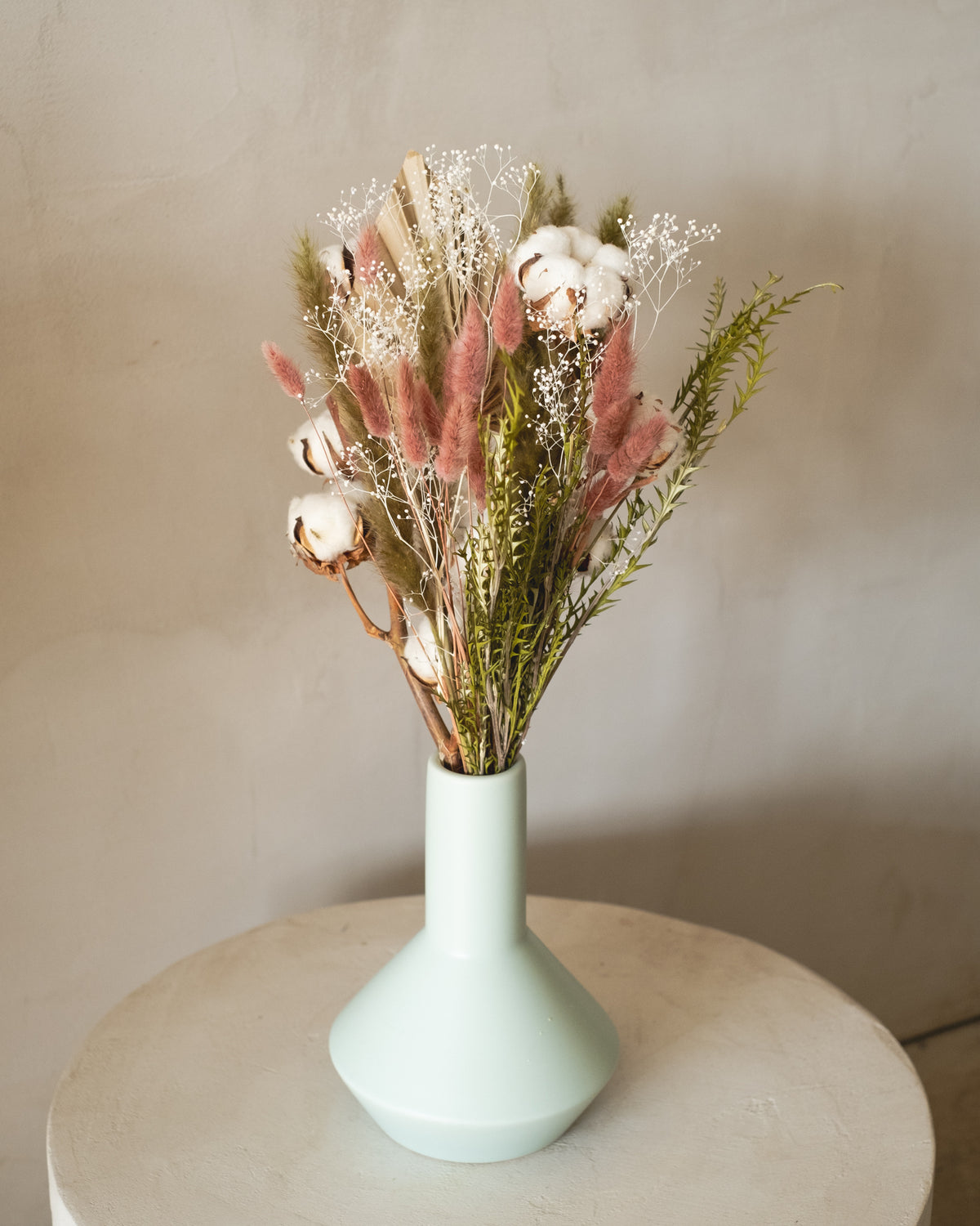 Bouquets de fleurs séchées assorties